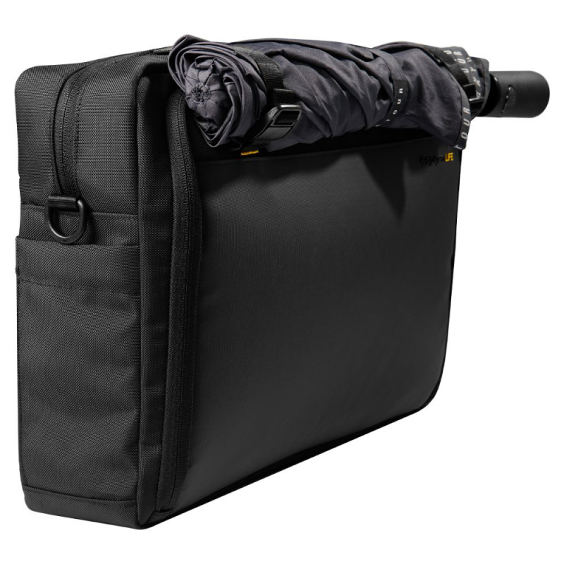 Geanta Spigen Klasden pentru Laptop 16inch, Neagra AFA09540 - Uzura si intretinerea materialului